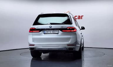 X7 (G07)