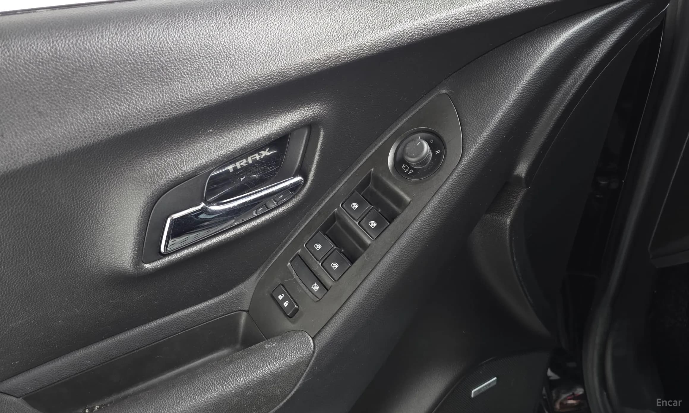 Trax