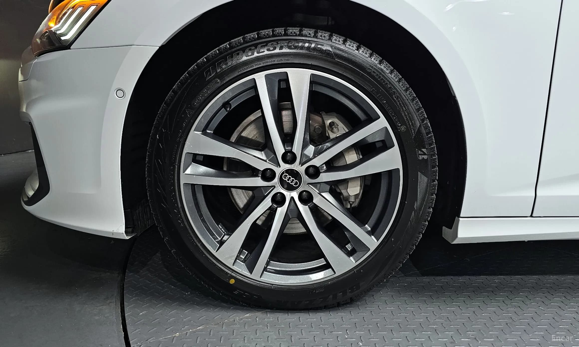 A6 (C8)