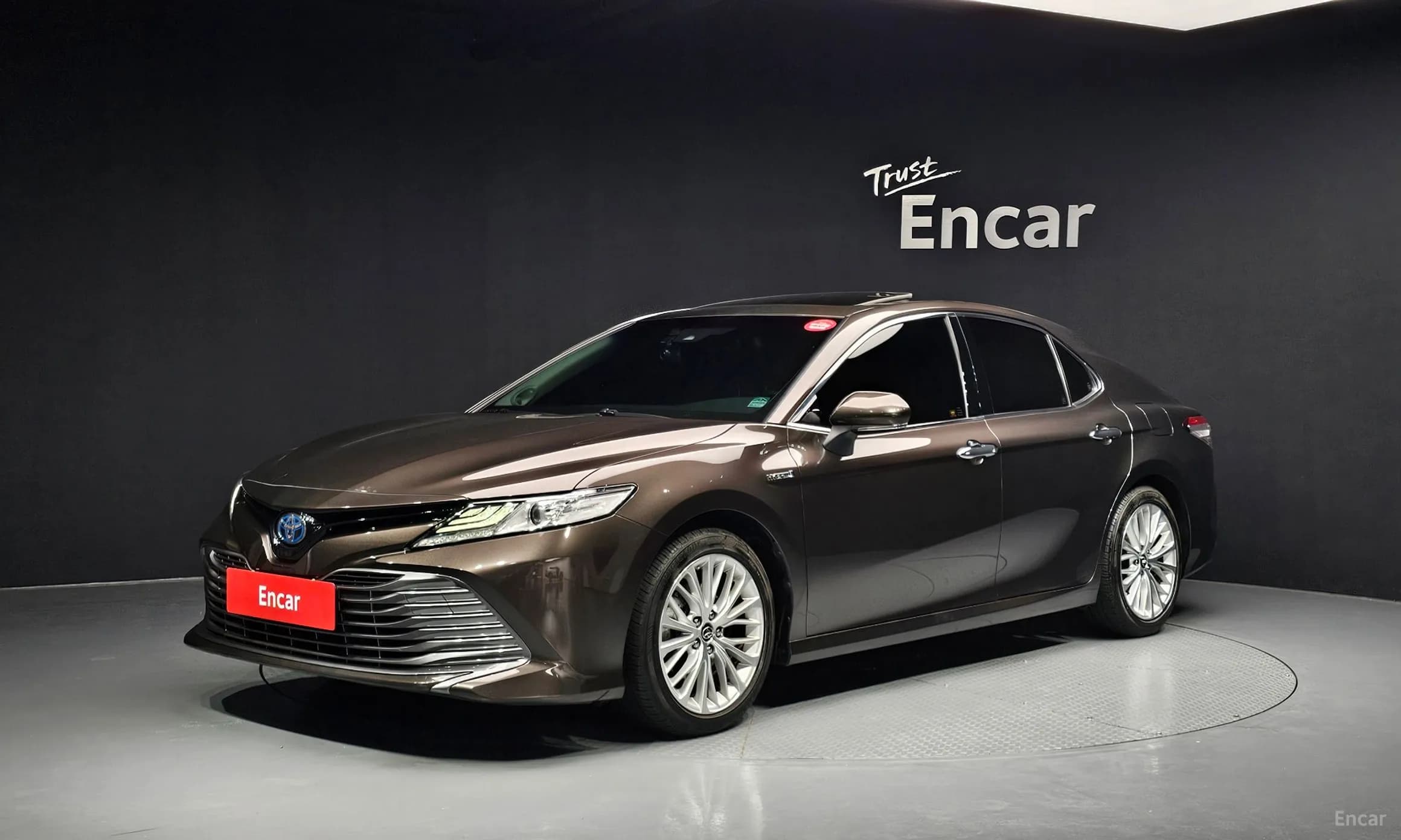 Camry (XV70)
