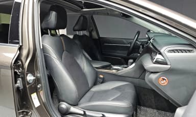 Camry (XV70)