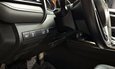 Camry (XV70)
