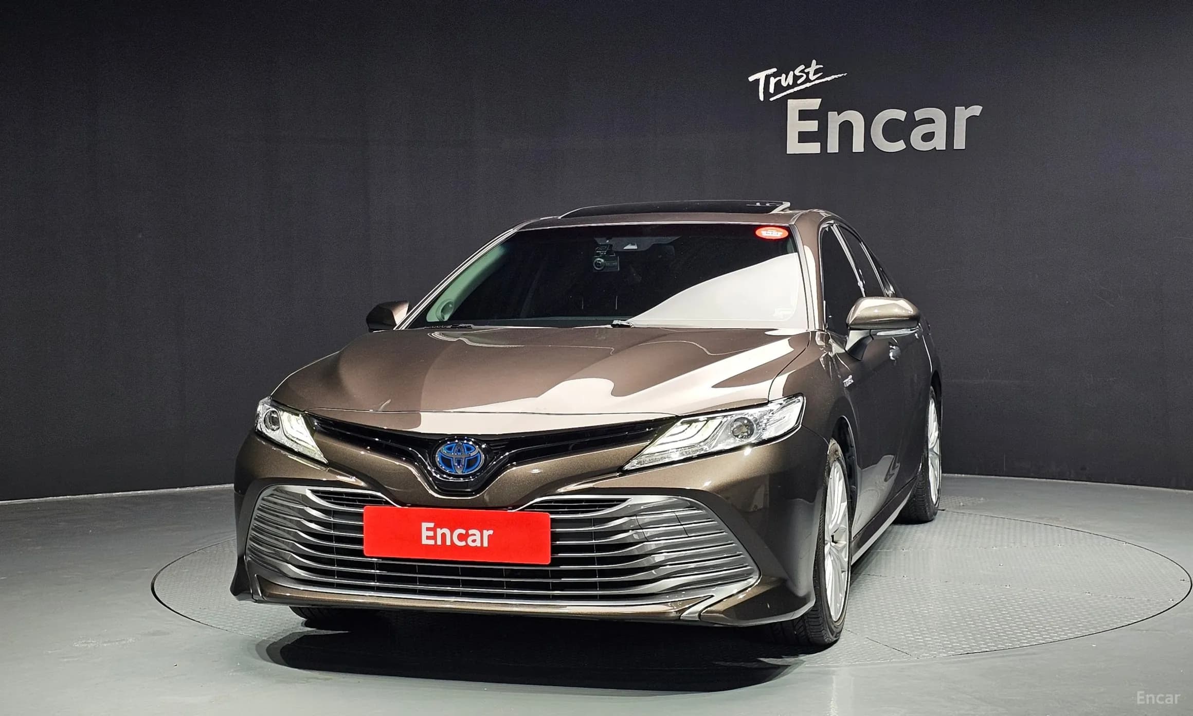 Camry (XV70)