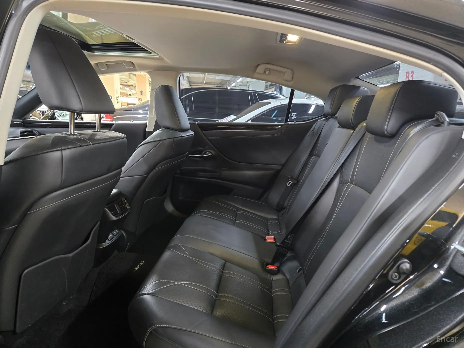 ES300h 7th Generation