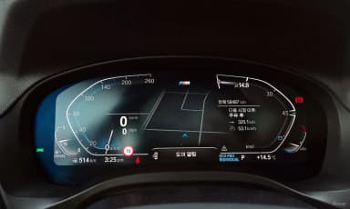 X3 (G01)
