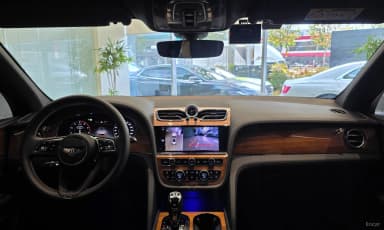 Bentayga
