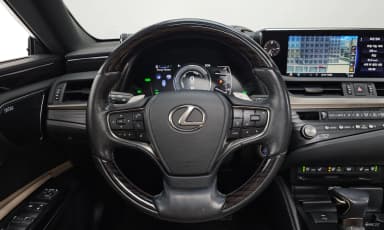 ES300h 7th Generation