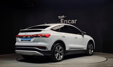 Q4 e-tron (F4)