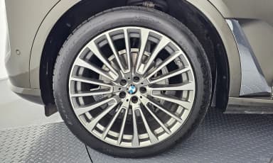 X7 (G07)