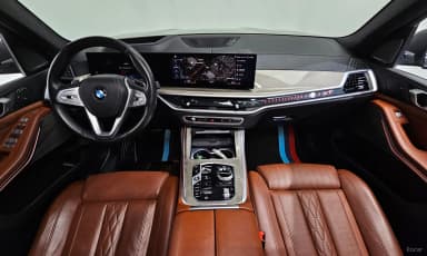 X7 (G07)