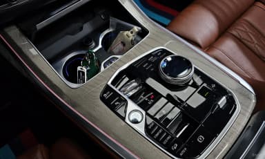 X7 (G07)