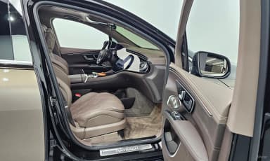 EQS SUV X296
