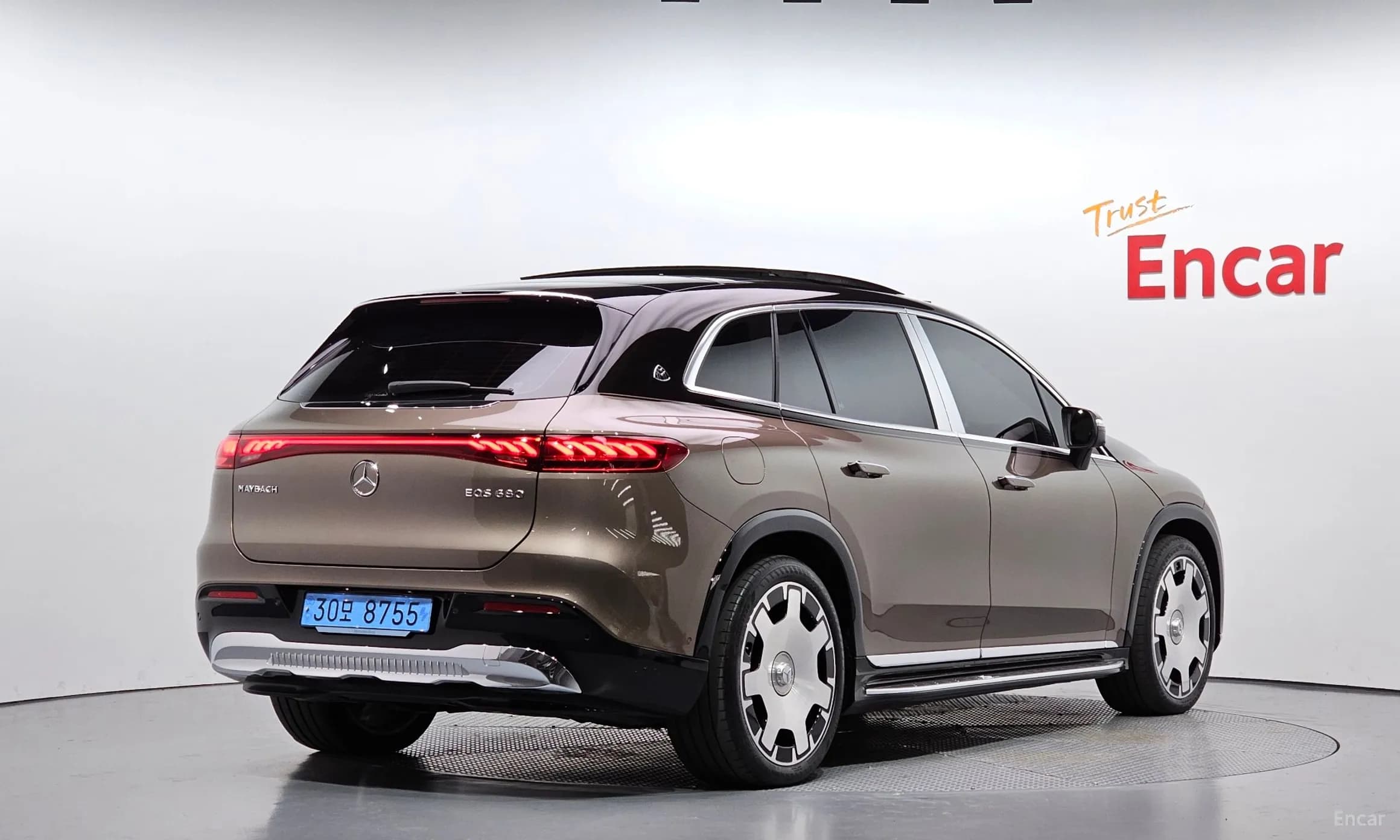 EQS SUV X296
