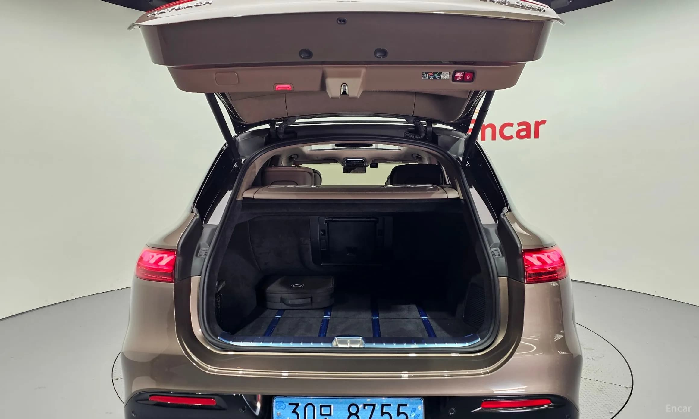 EQS SUV X296