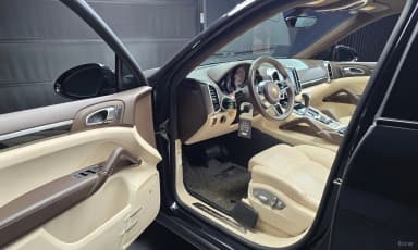 New Cayenne