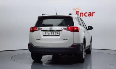 RAV4