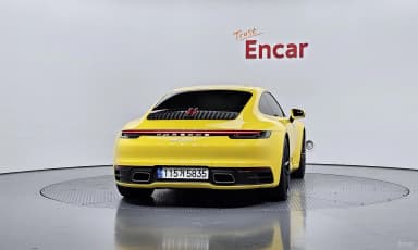 911 (992)