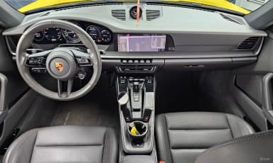 911 (992)