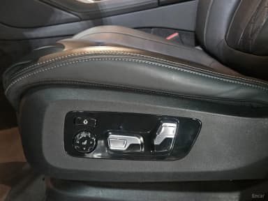 X6 (G06)