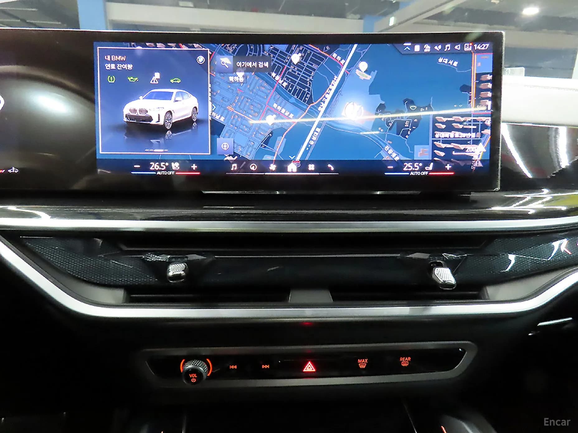 X6 (G06)