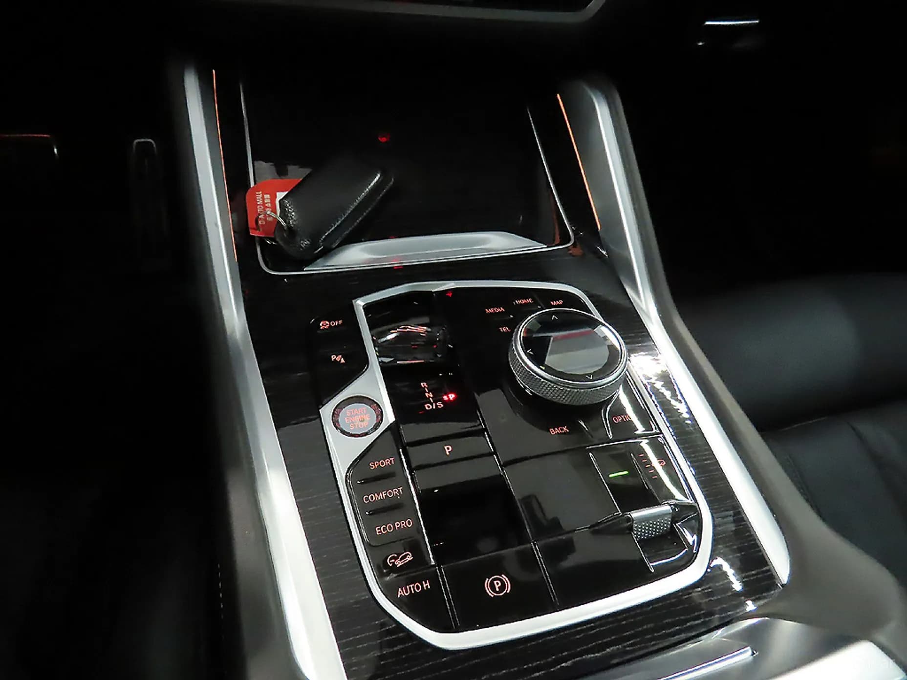 X6 (G06)