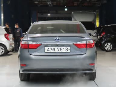 New ES300h