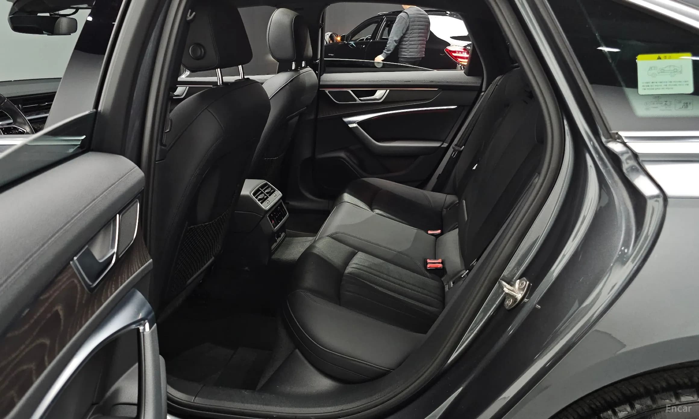 A6 (C8)