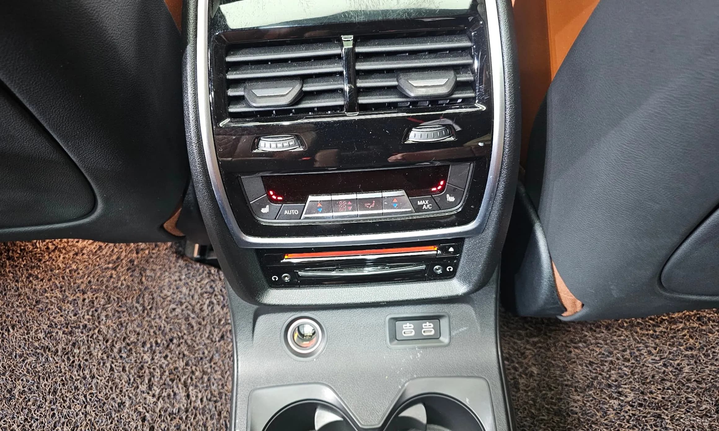 X7 (G07)