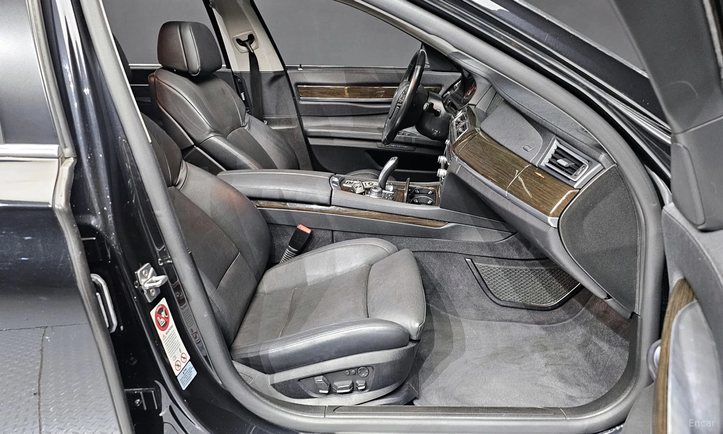7 Series (F01)
