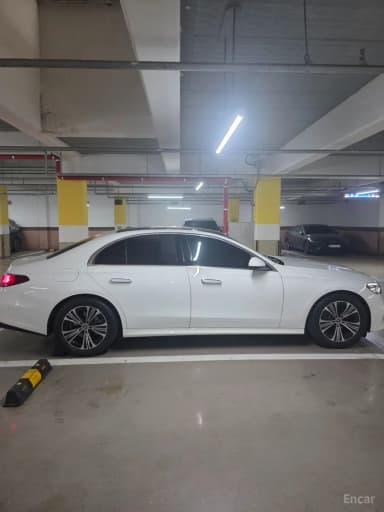 E-Class W214