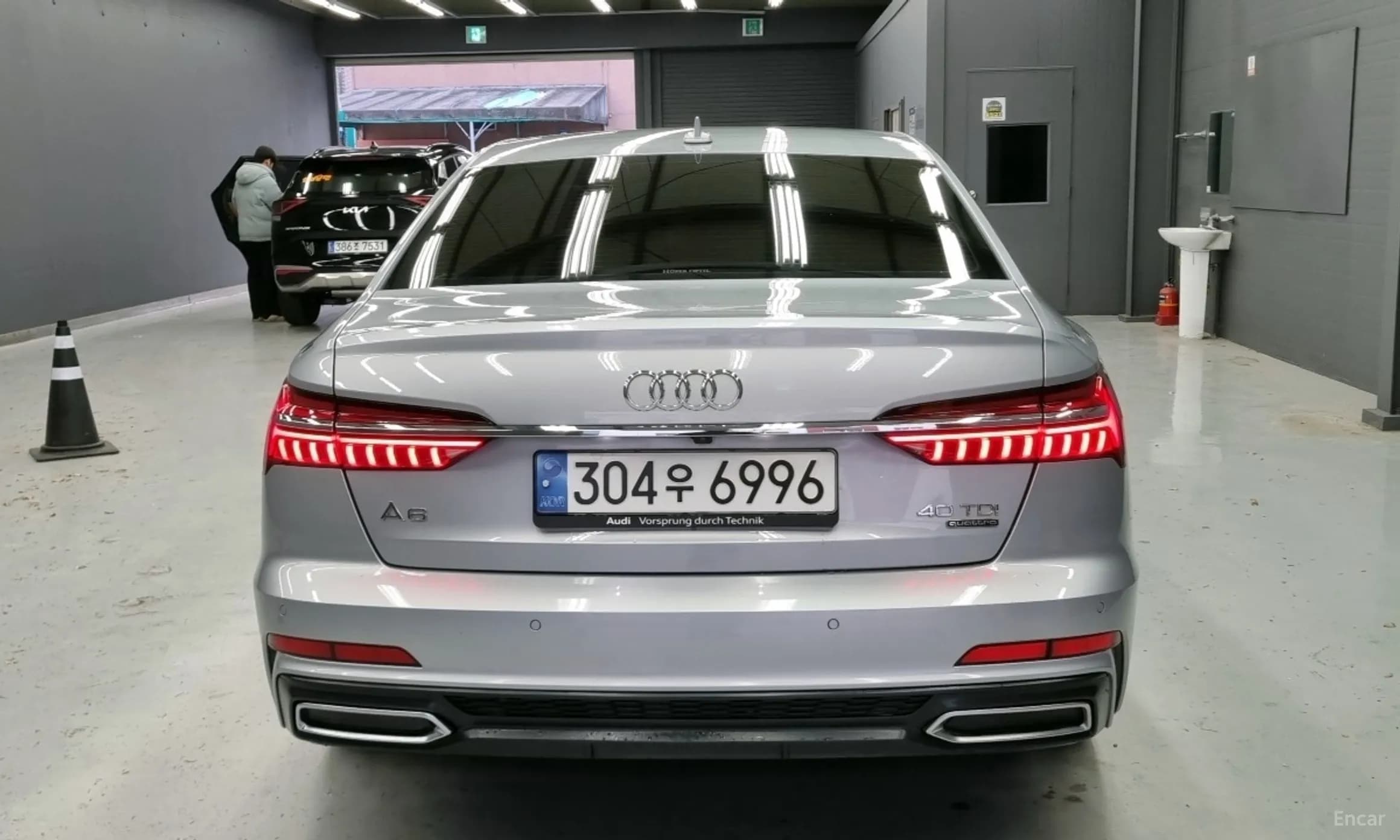 A6 (C8)