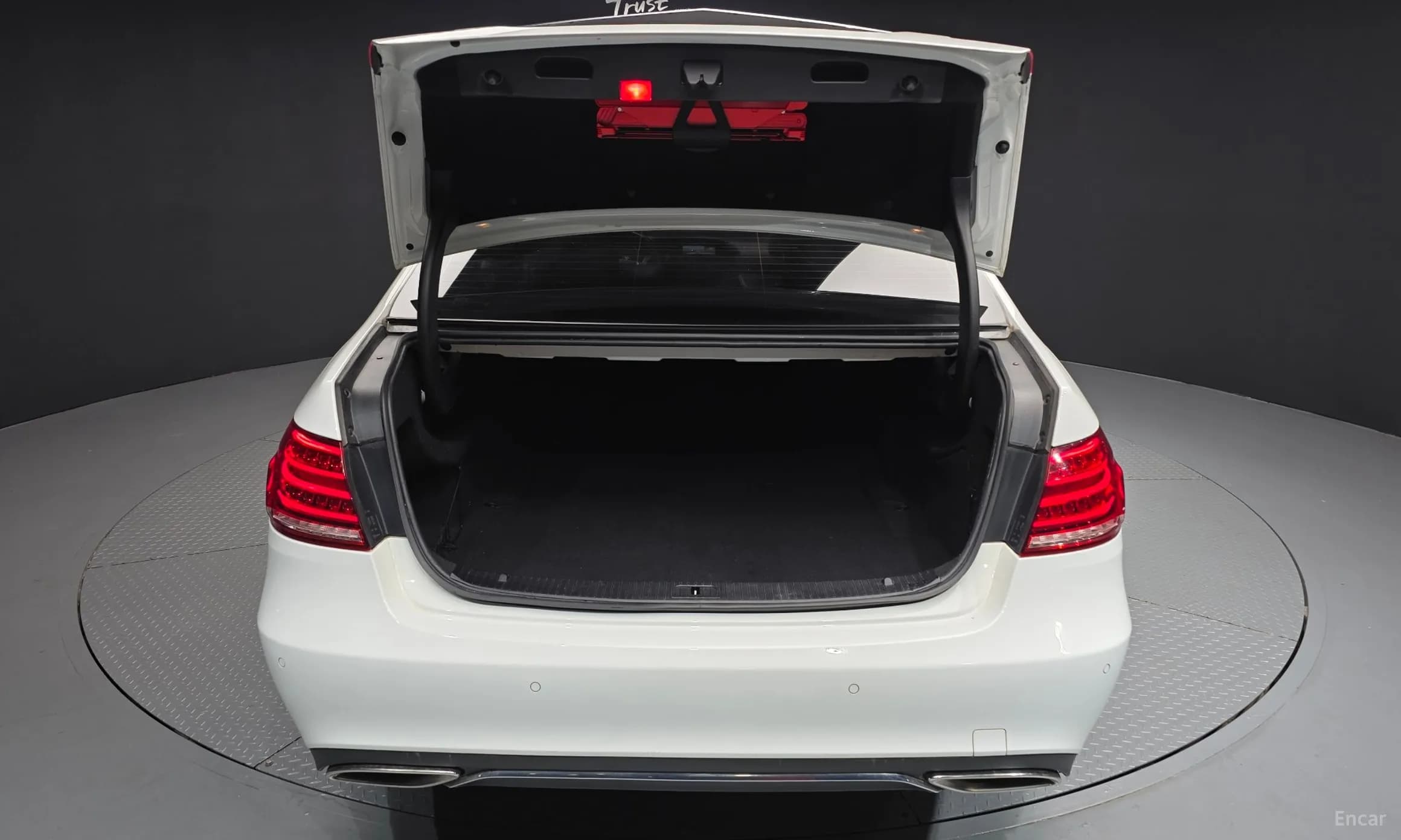 E-Class W212