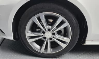 E-Class W212