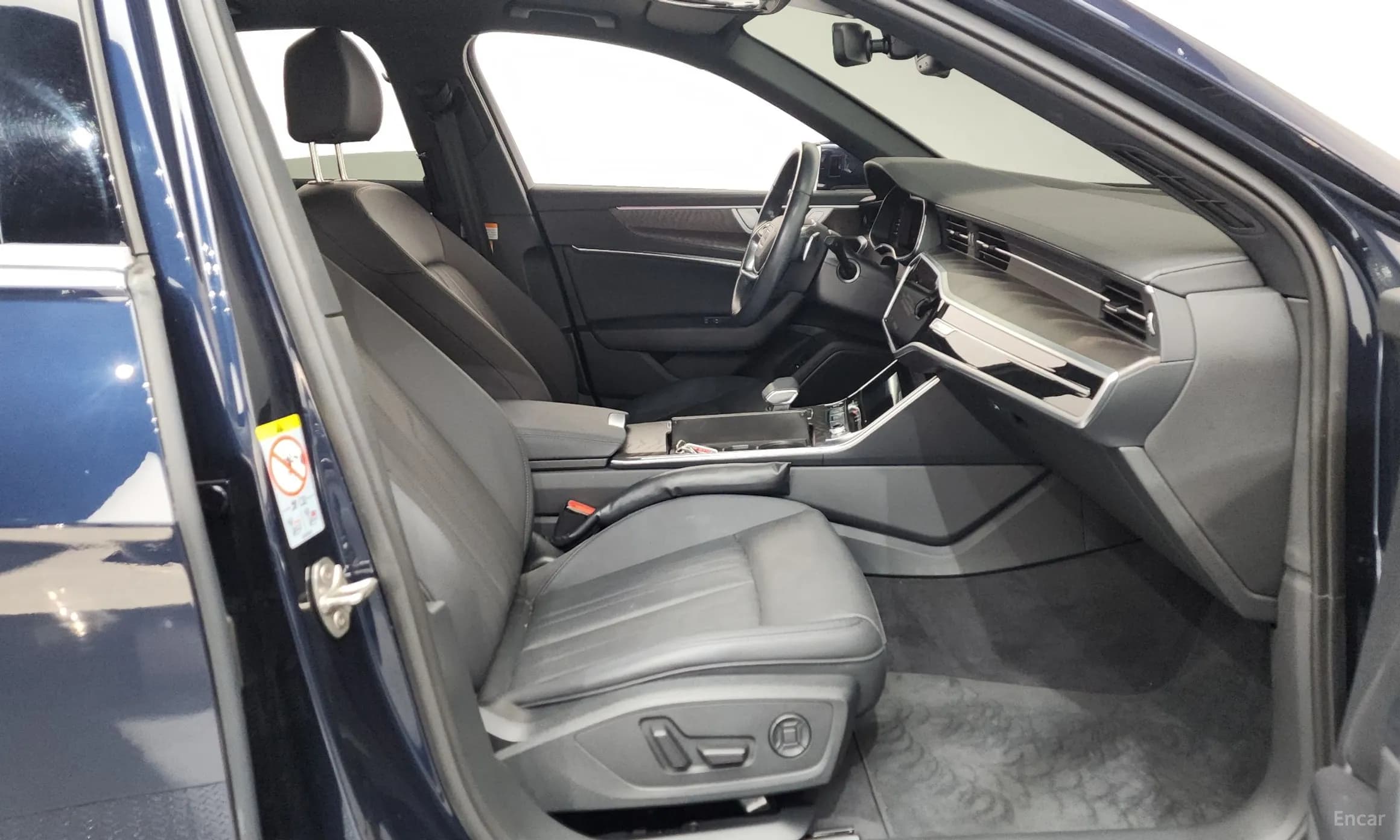 A6 (C8)
