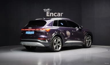 Q4 e-tron (F4)