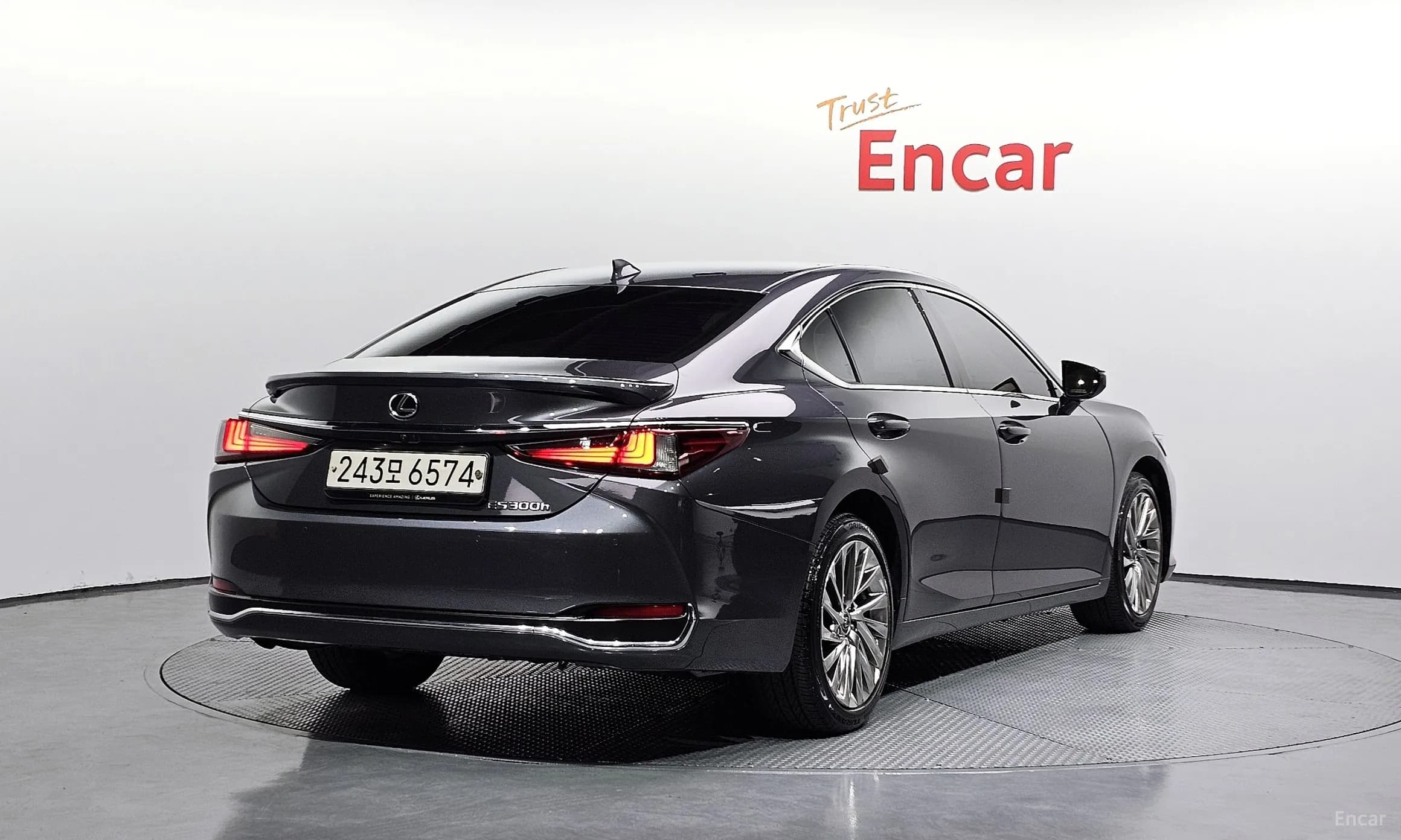 ES300h 7th Generation