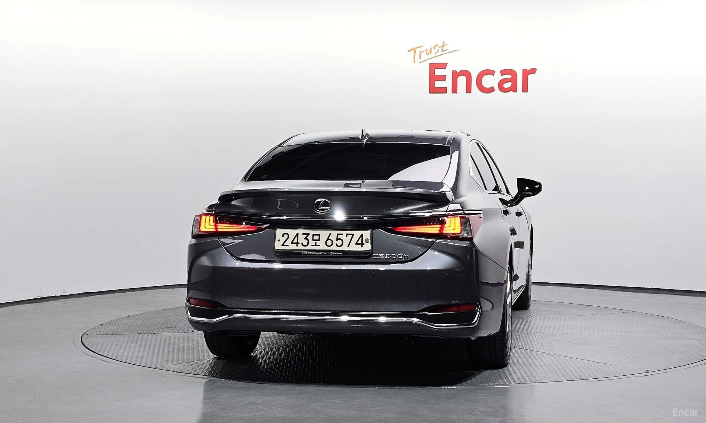 ES300h 7th Generation
