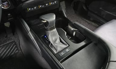 ES300h 7th Generation