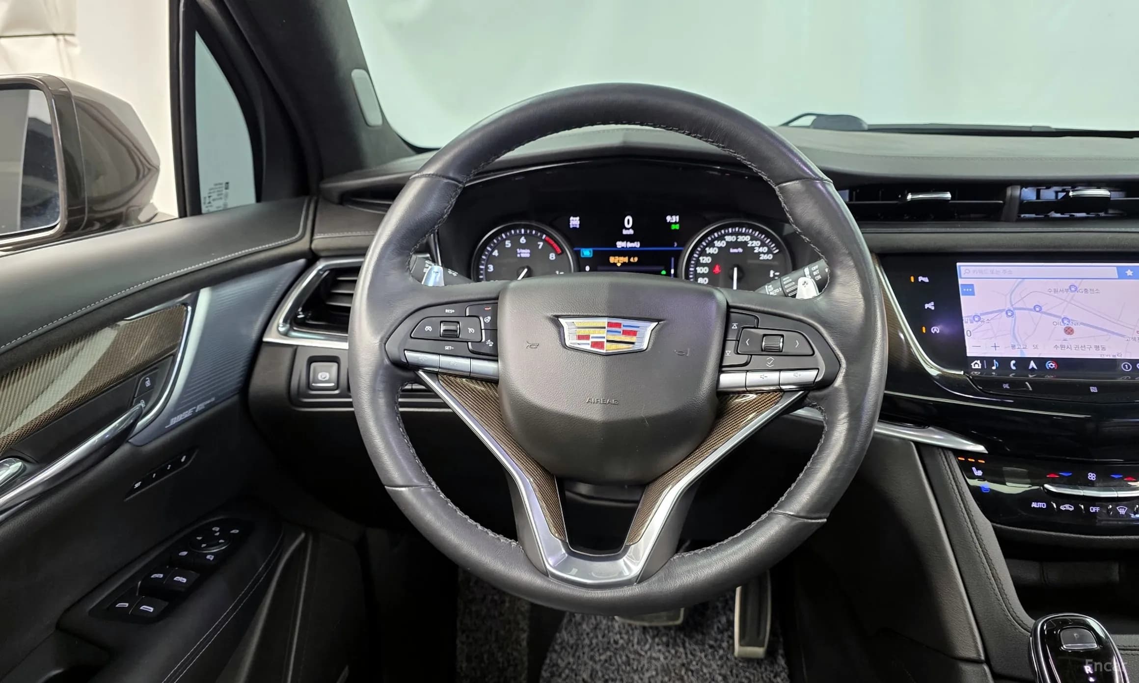 XT6