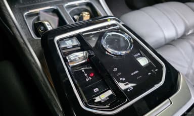 7 Series (G70)