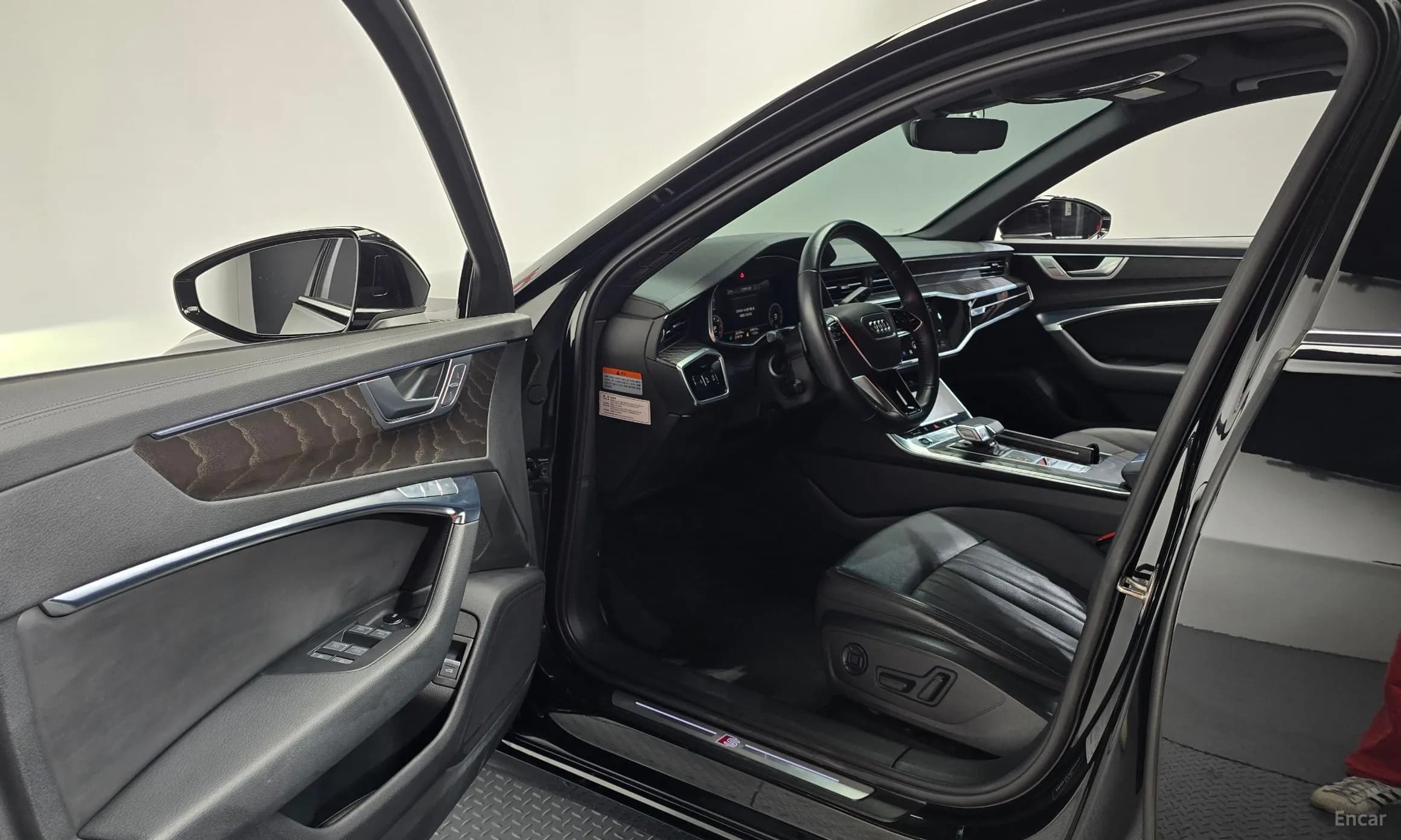 A6 (C8)