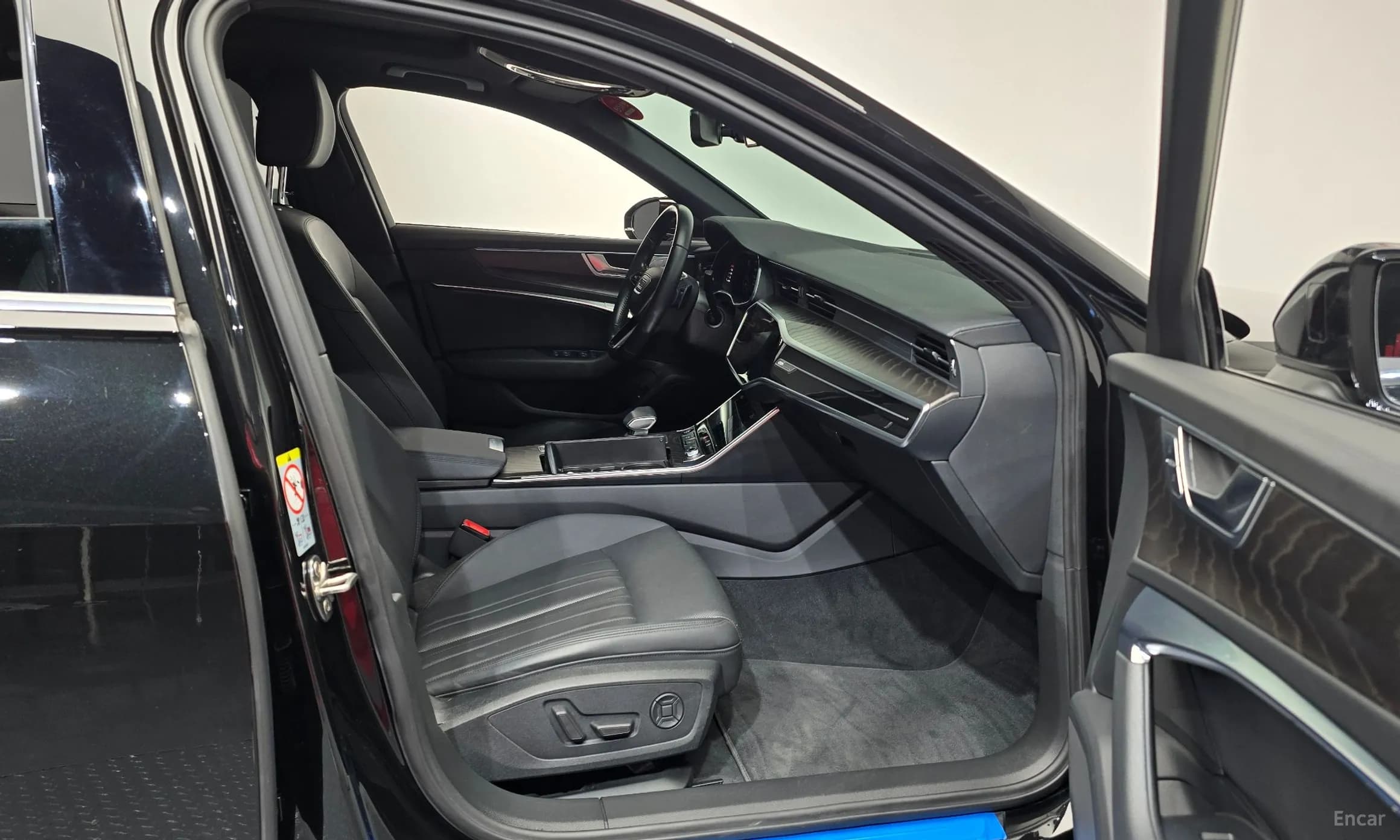 A6 (C8)