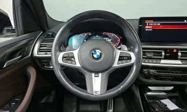 X3 (G01)