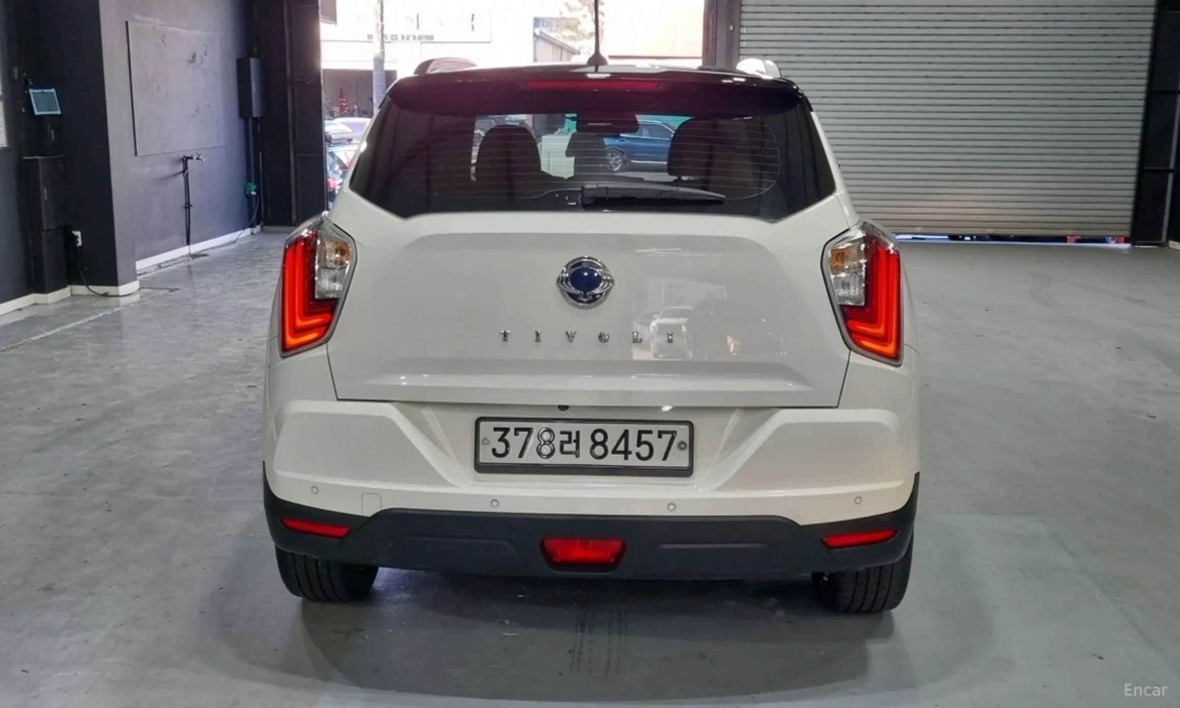 Berry New Tivoli