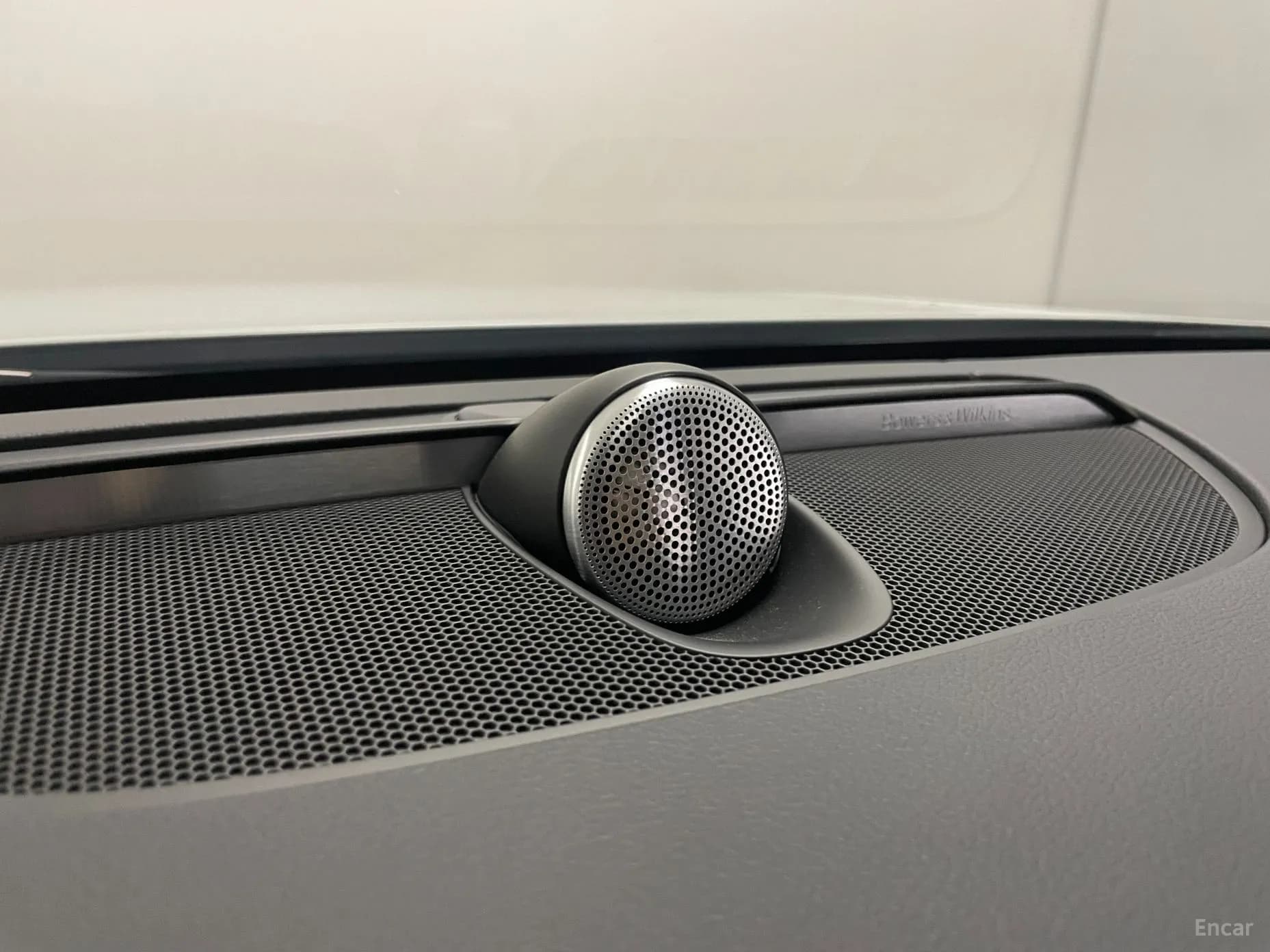 S90