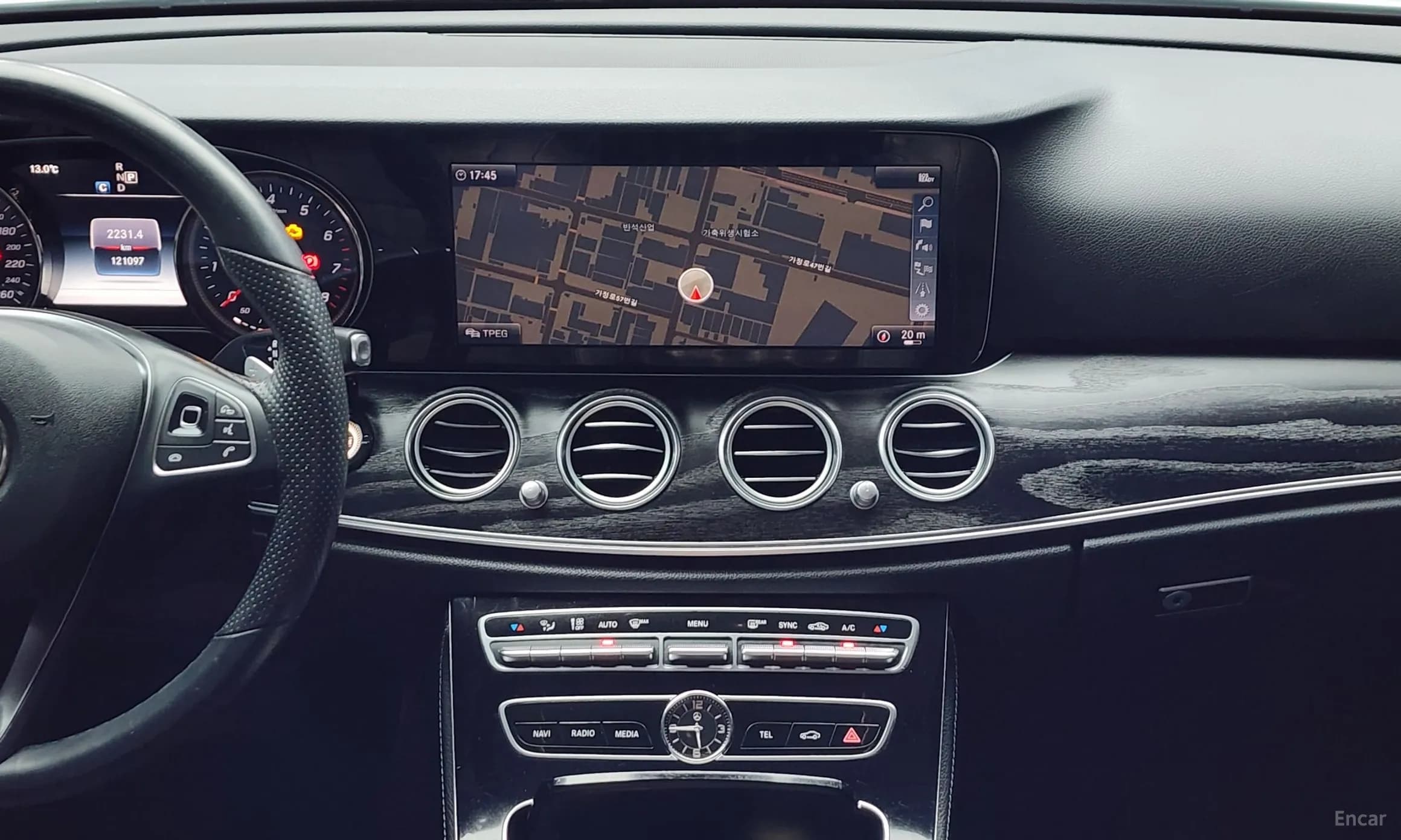 E-Class W213