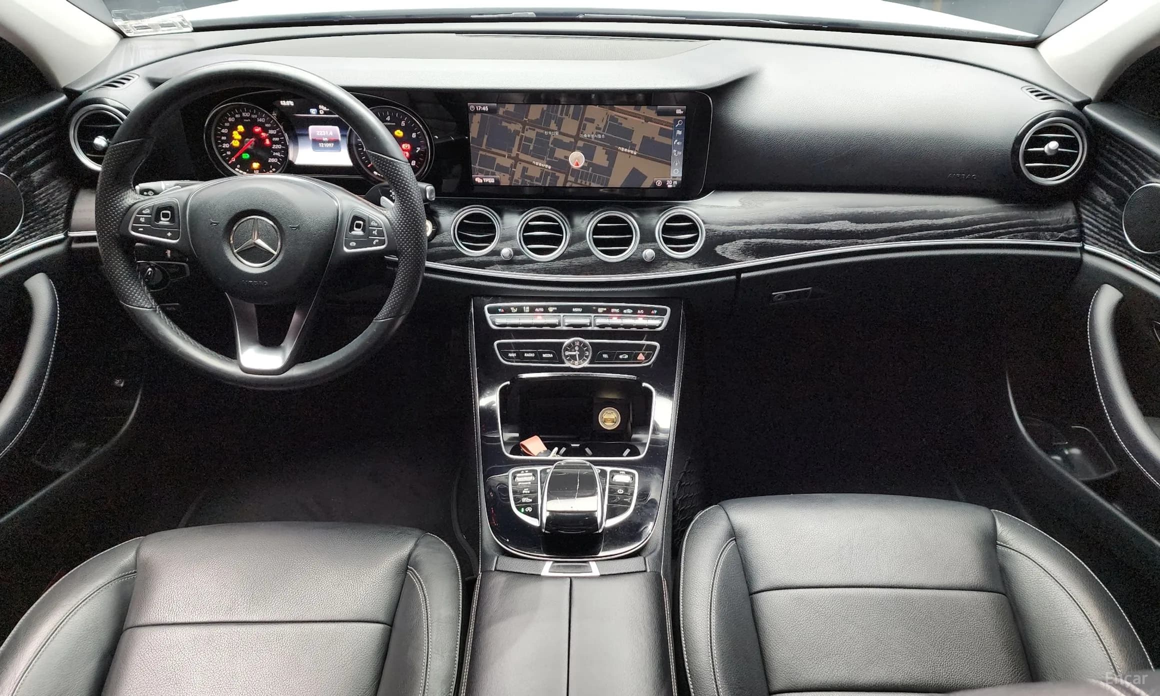 E-Class W213