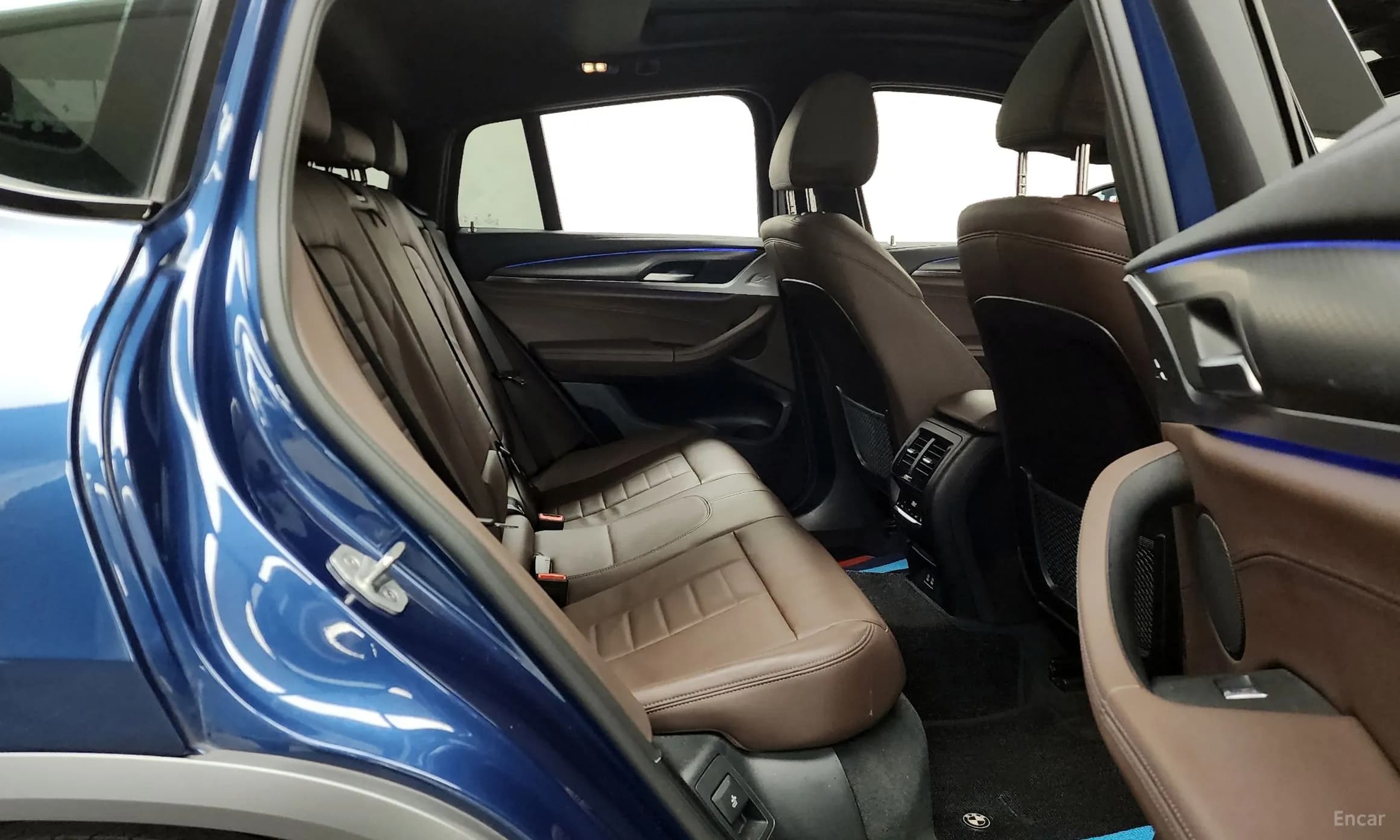 X4 (G02)
