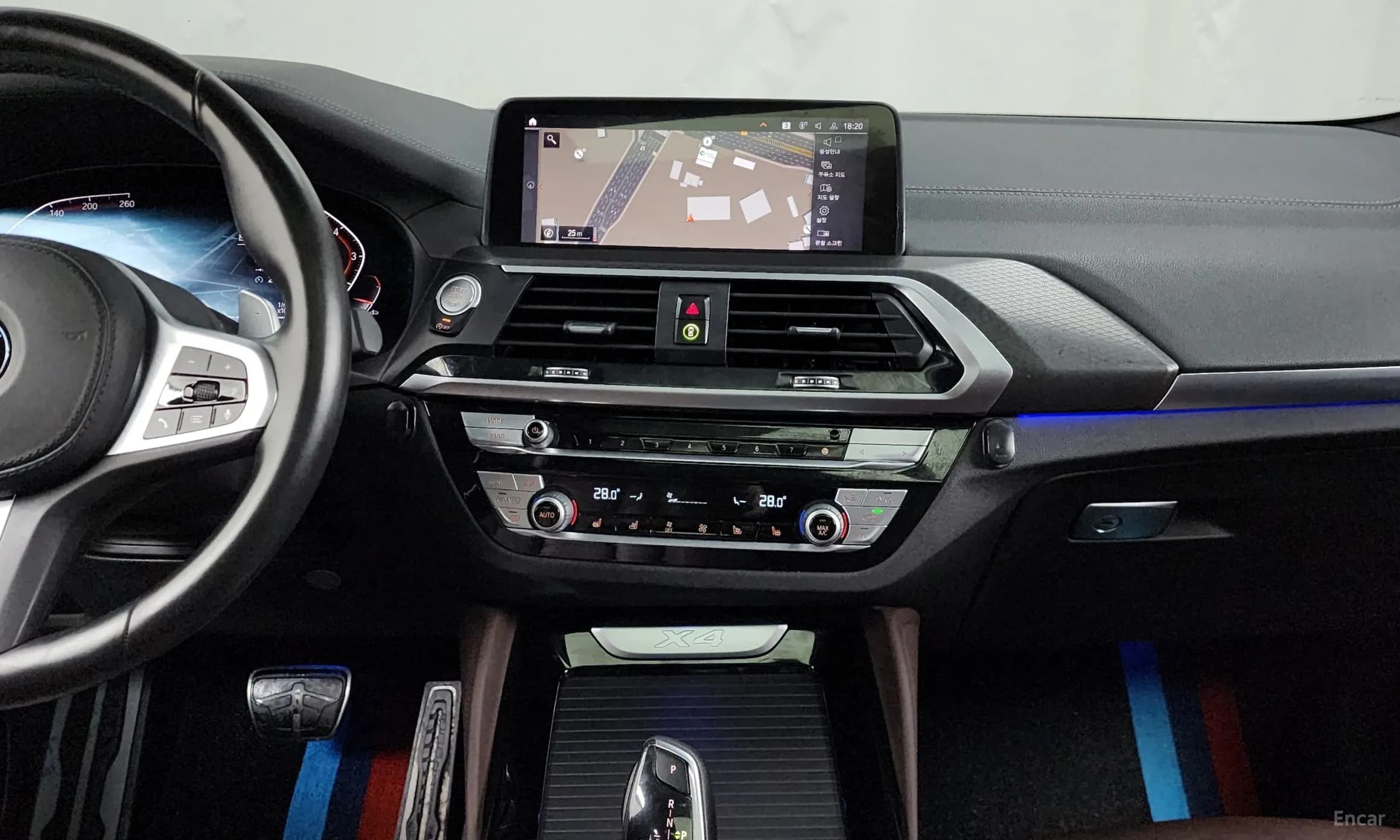 X4 (G02)