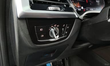 X4 (G02)